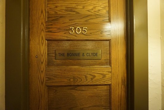 bonnie and clyde room