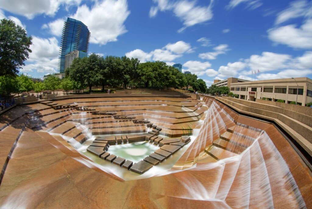 fort worth water garden