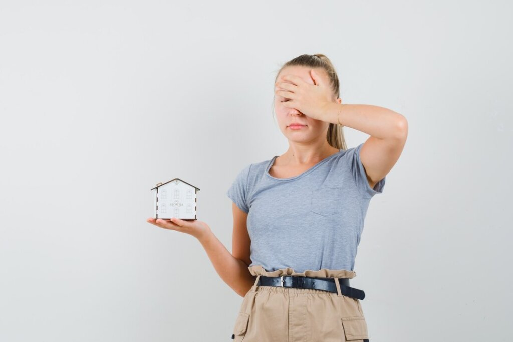 woman losing her house