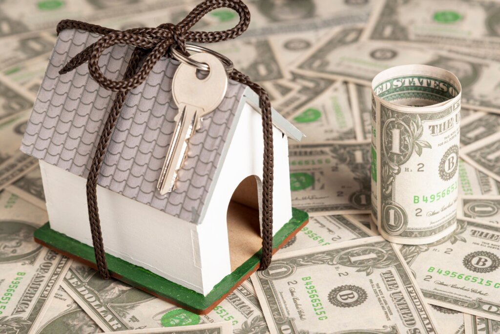 Tips for making more money when selling a hoarder house in Texas