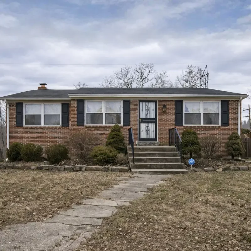 Residential property in Wills Ln, Fort Washington, MD 20744