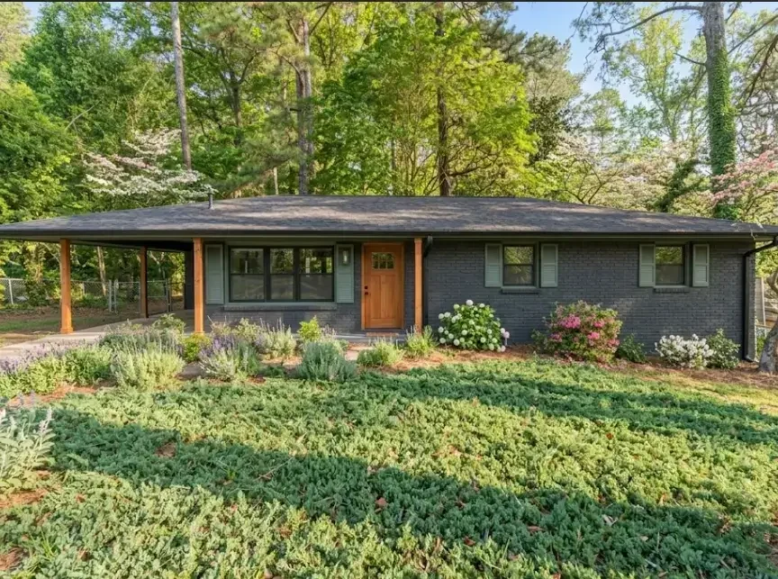 Oakton Dr SW, Marietta GA 30060