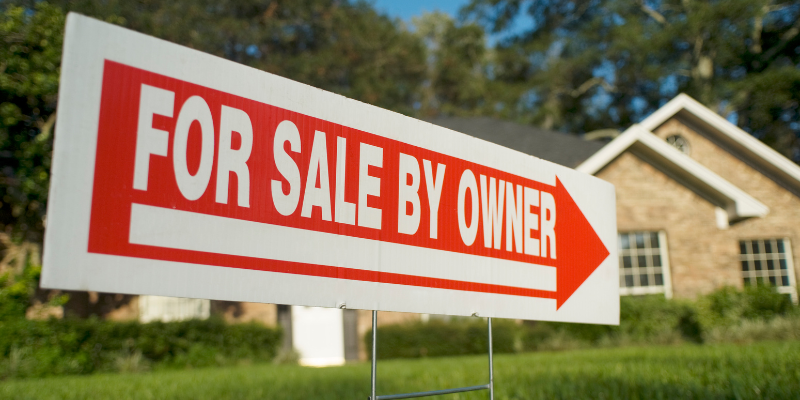 The Pros and Cons of Selling Your House Without a Realtor