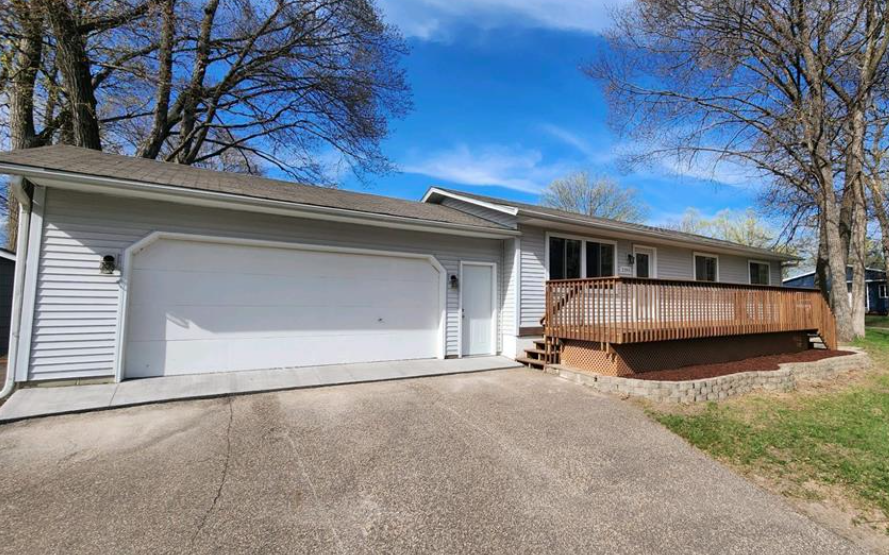 A Home in Hopkins Bought Fast for Cash