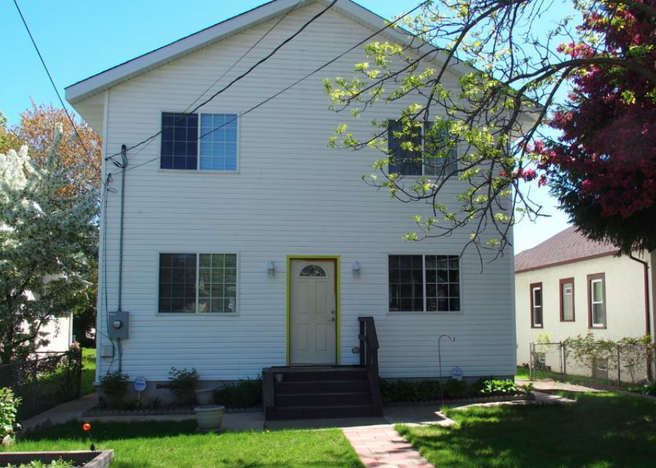 We Buy Old House in Sartell
