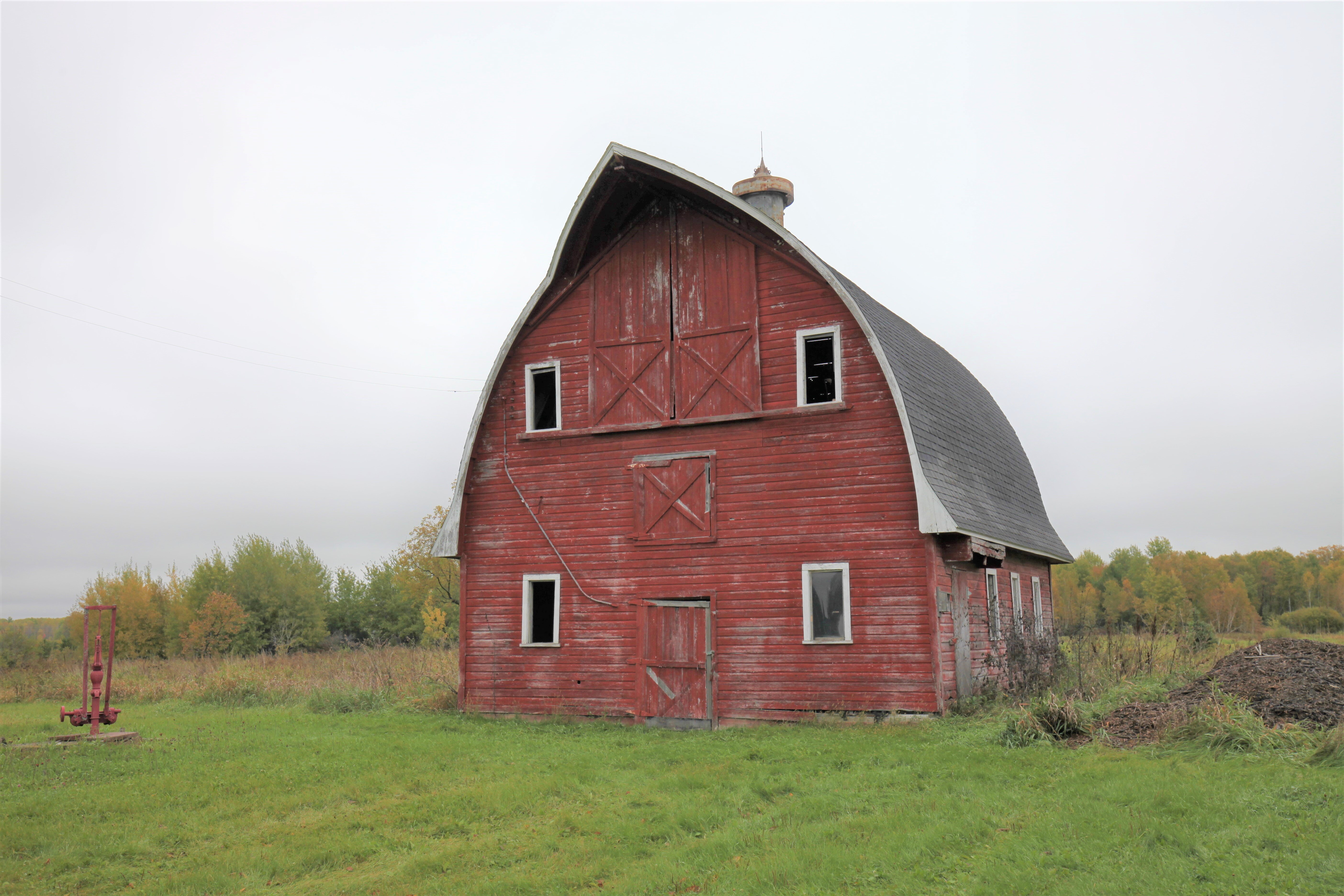We bought a home for cash with this barn