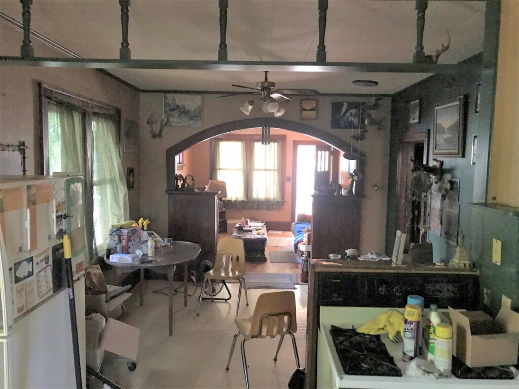 We buy houses in Eagan with kitchens that are not cleaned