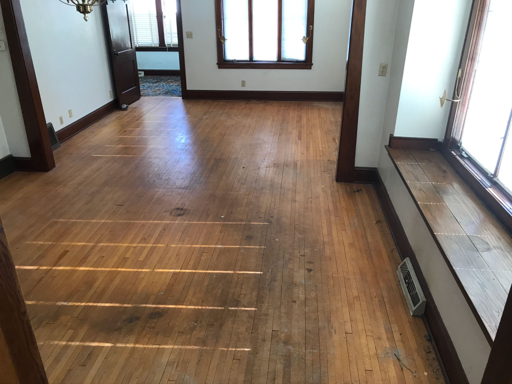 House in Blaine bought fast with old floor