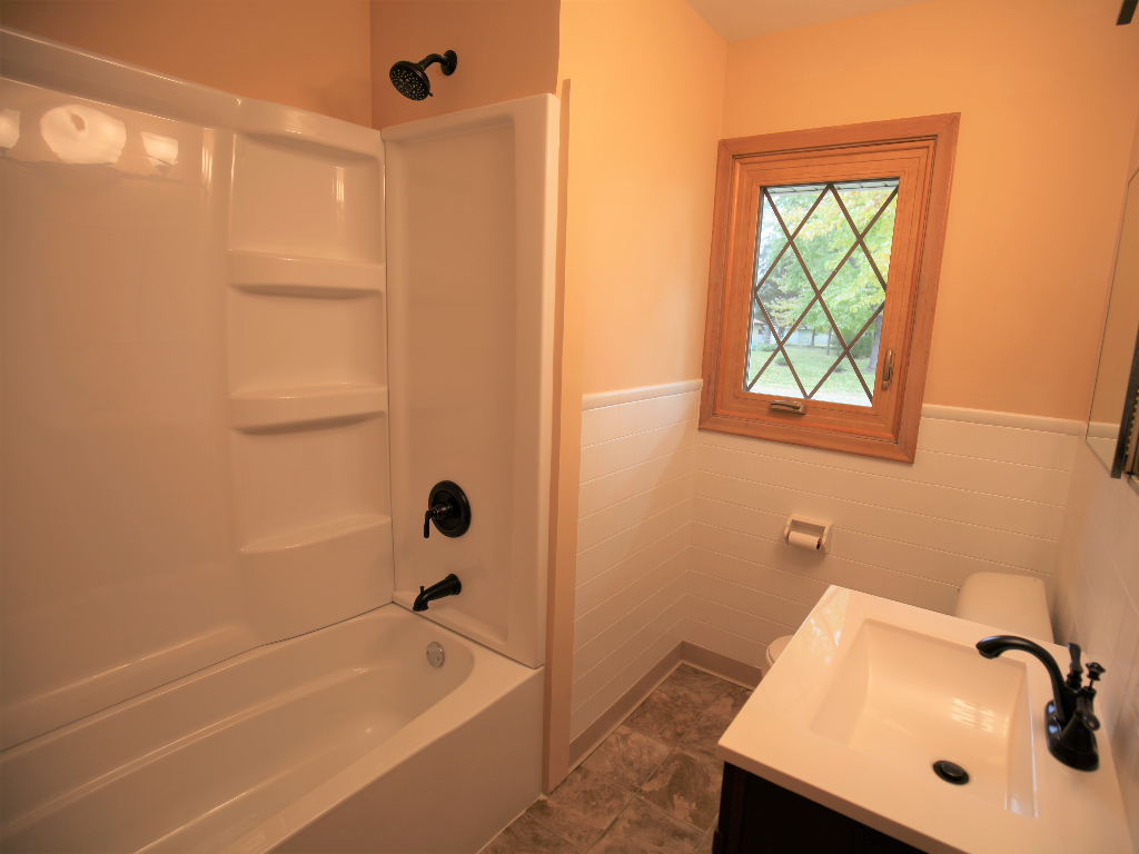 Inver Grove Heights Shower After Cleaning