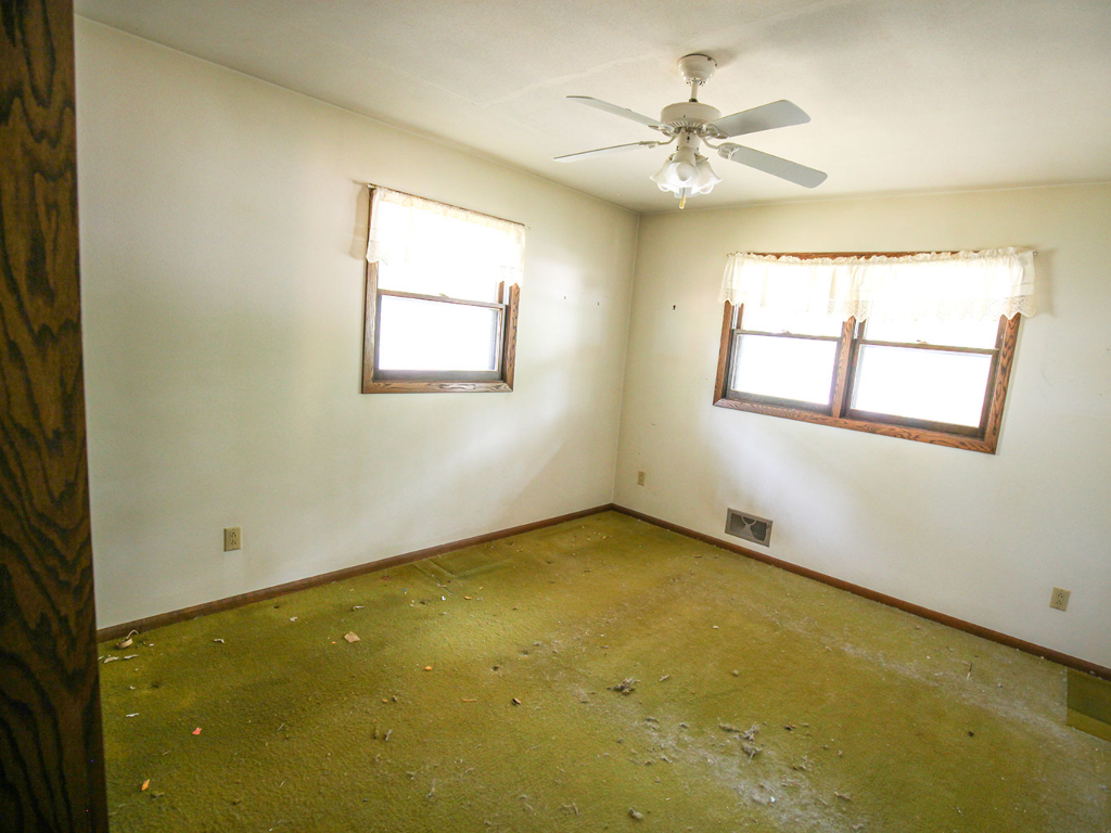 We bought a Bloomington house with a messy room