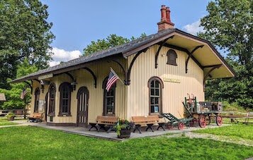 Hopewell Jct Train Station