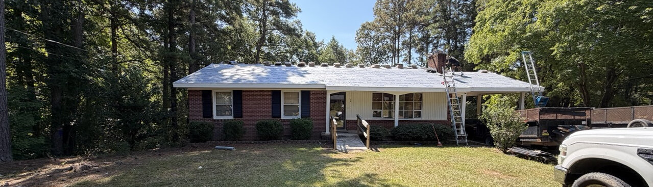 we buy any houses  Clayton
