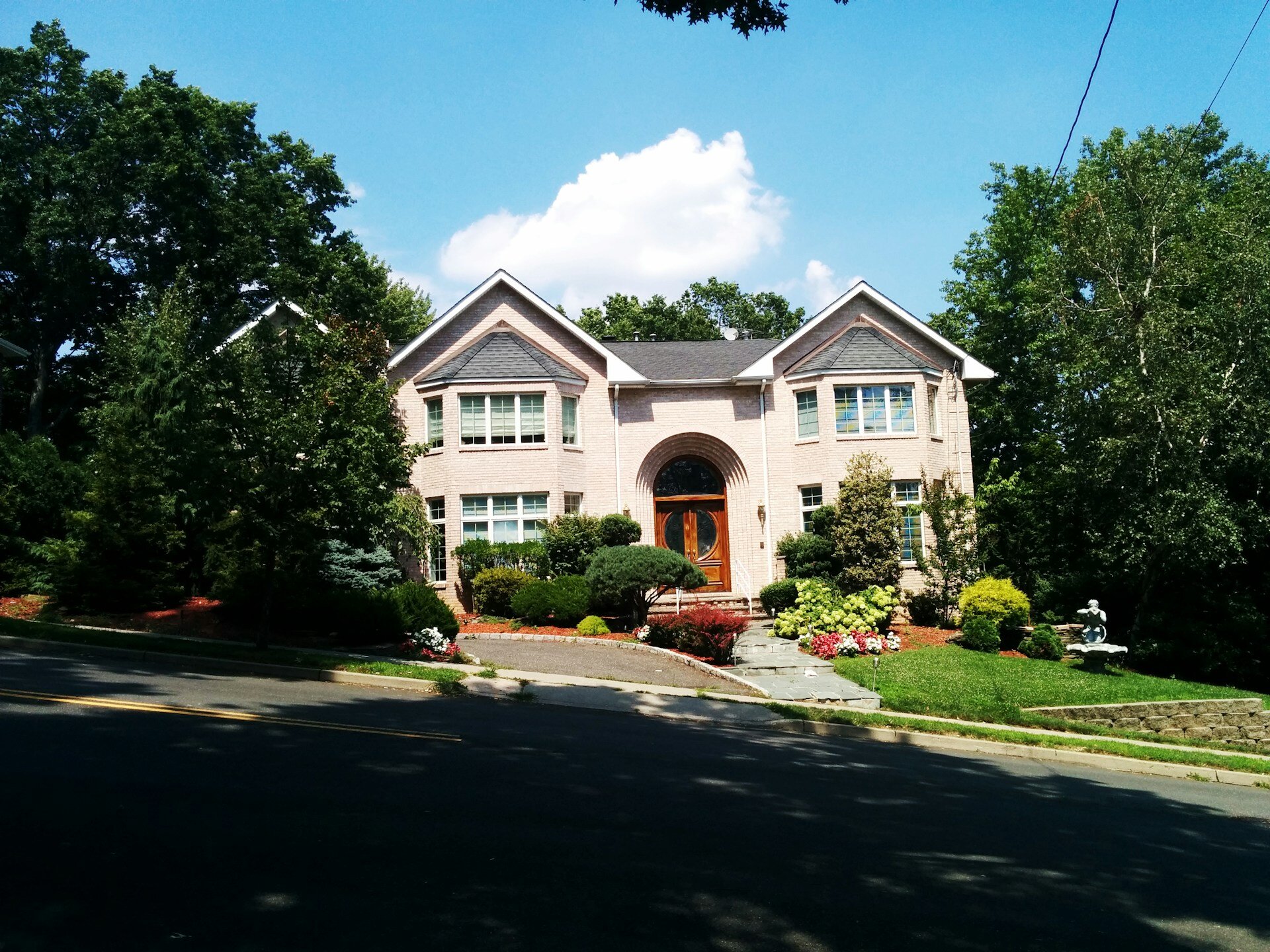 Cash Buyers For Damaged Homes Tennessee Guide