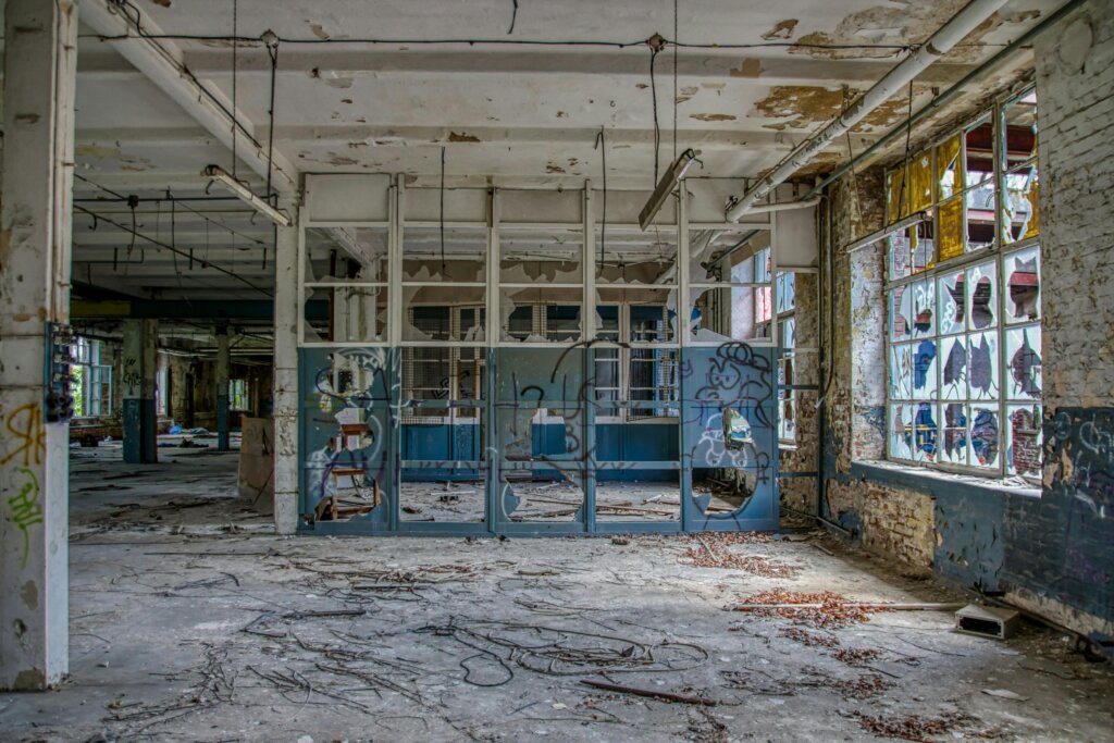 Can you sell a house with asbestos in Tacoma, WA