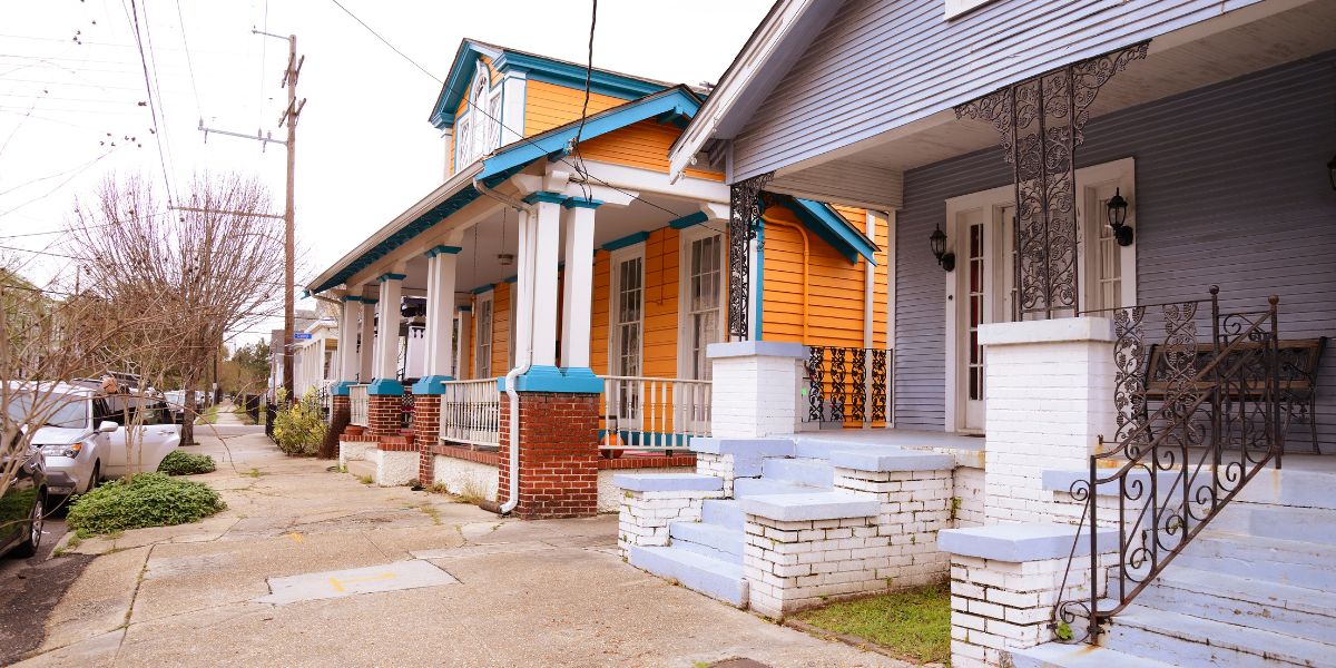 Row of classic New Orleans shotgun homes