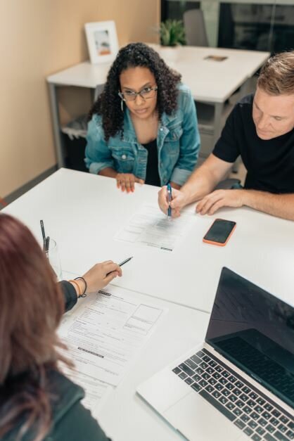 Find a Real Estate Attorney and Close the Sale