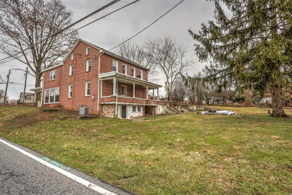 Awakened Properties Buys Houses in Lancaster for Cash Fast