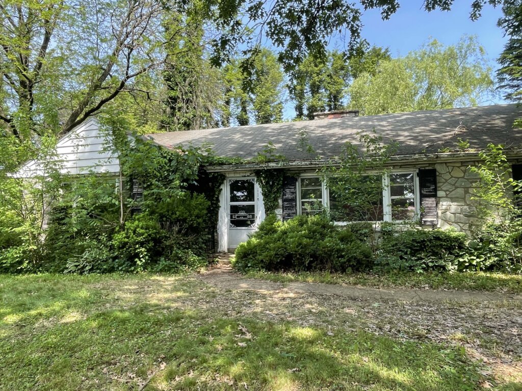 A house we bought fast with cash in Lancaster, PA.