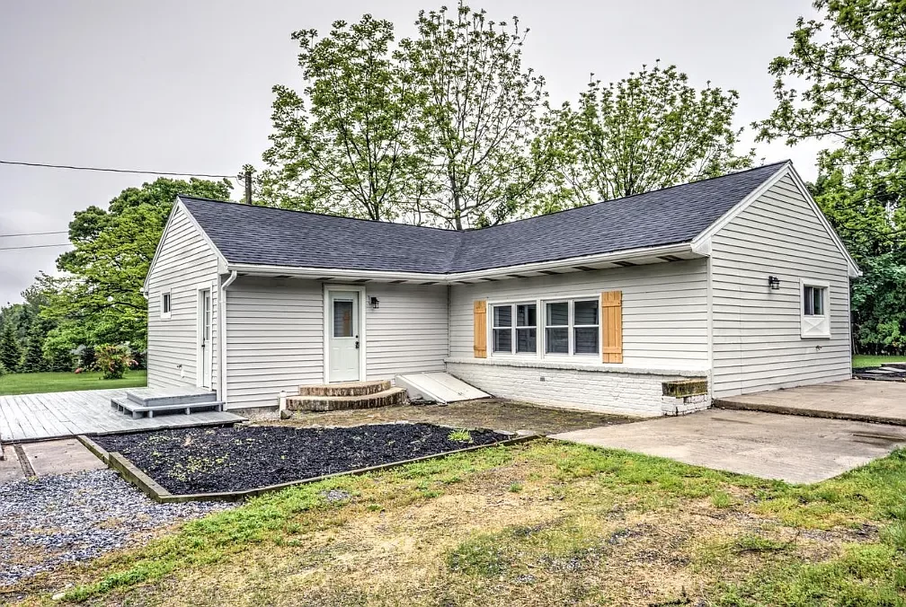 150 W Governor Rd, Hershey, PA 17033