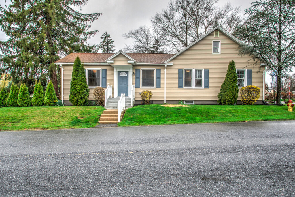 Front of a house we bought fast in Lancaster, PA
