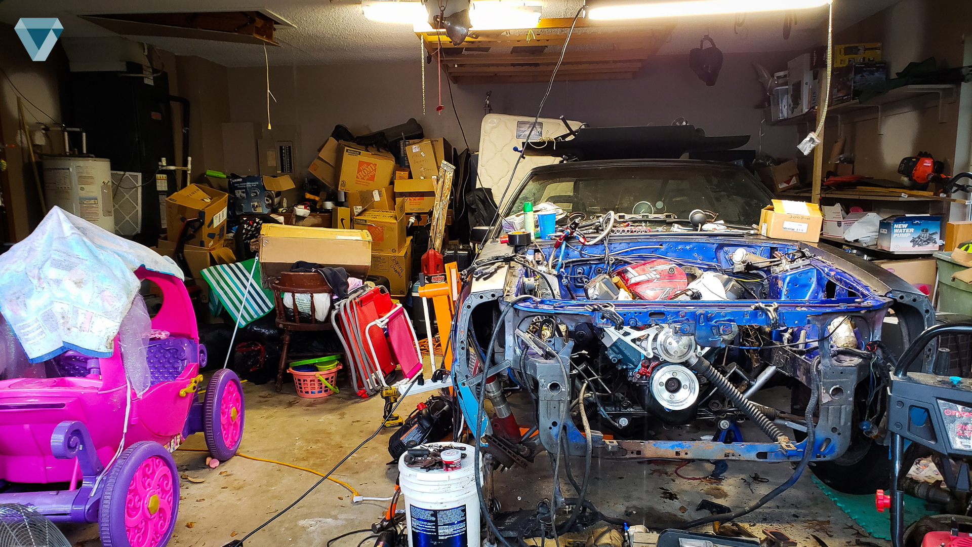 Cleaning Out a Hoarder House in [market_city]