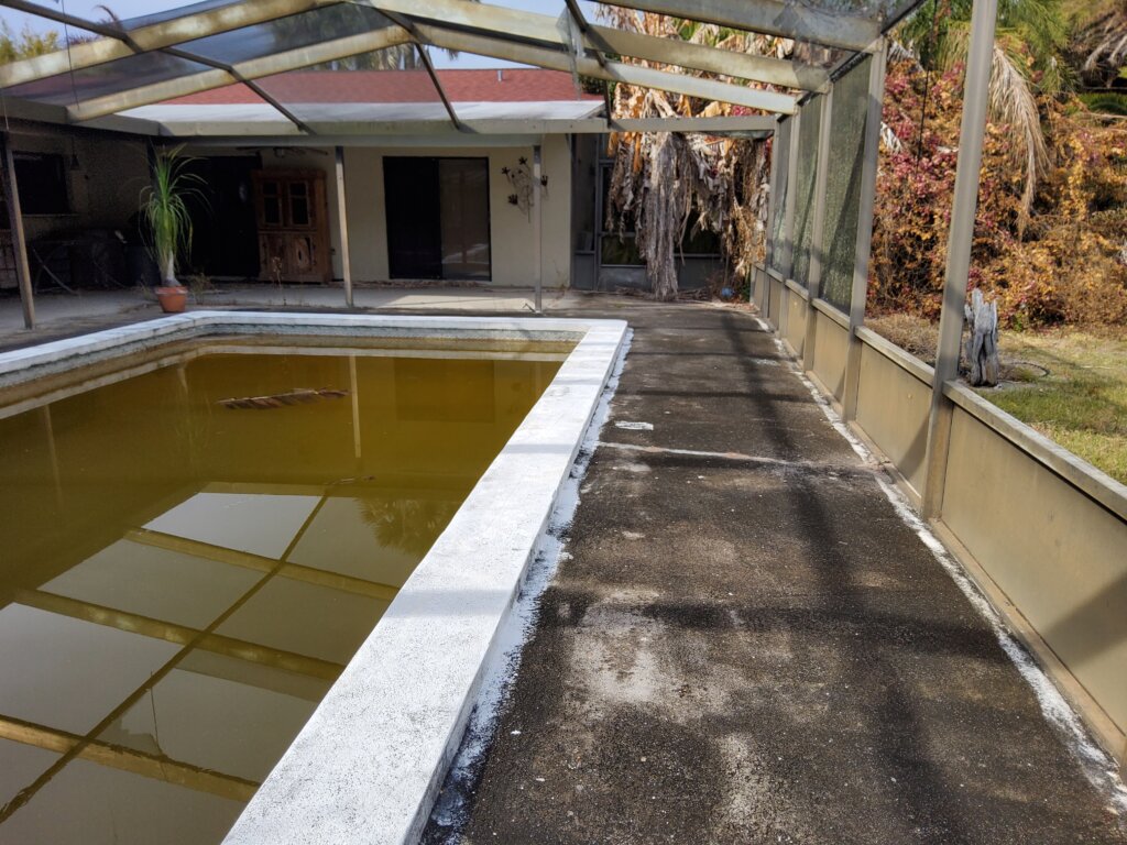 Exterior of foreclosure-threatened Merritt Island, FL home purchased before auction
