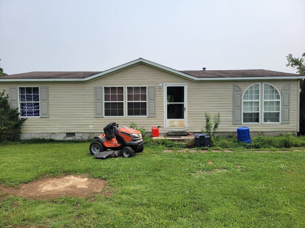 In Lebanon, TN, Velocity Mobile Home Buyers purchased a double wide mobile home.