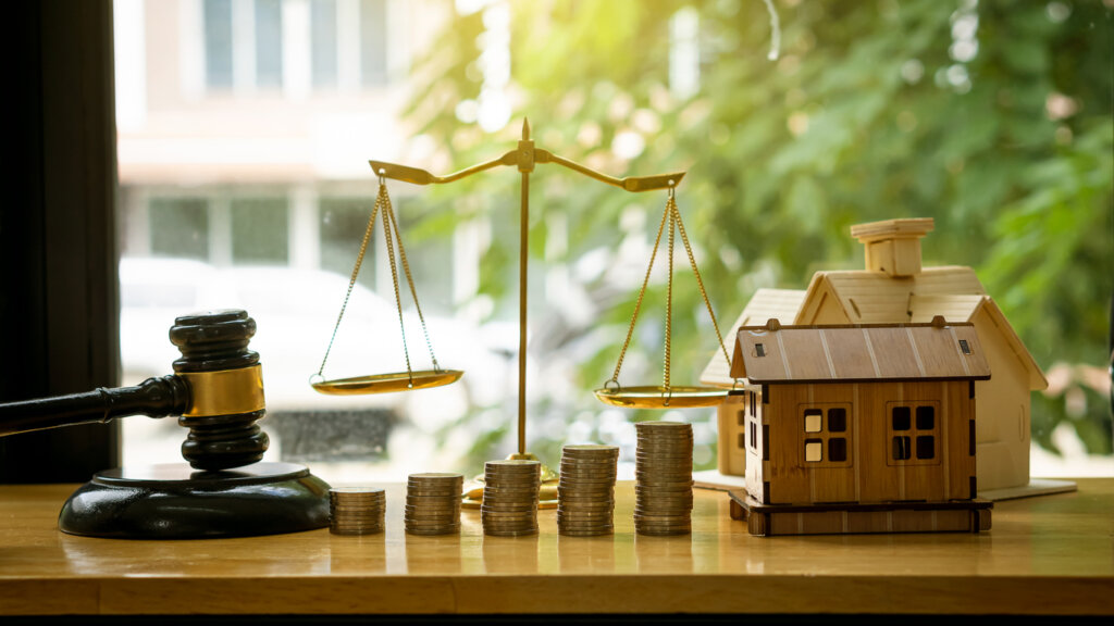 can you sell a house with a lien on it?