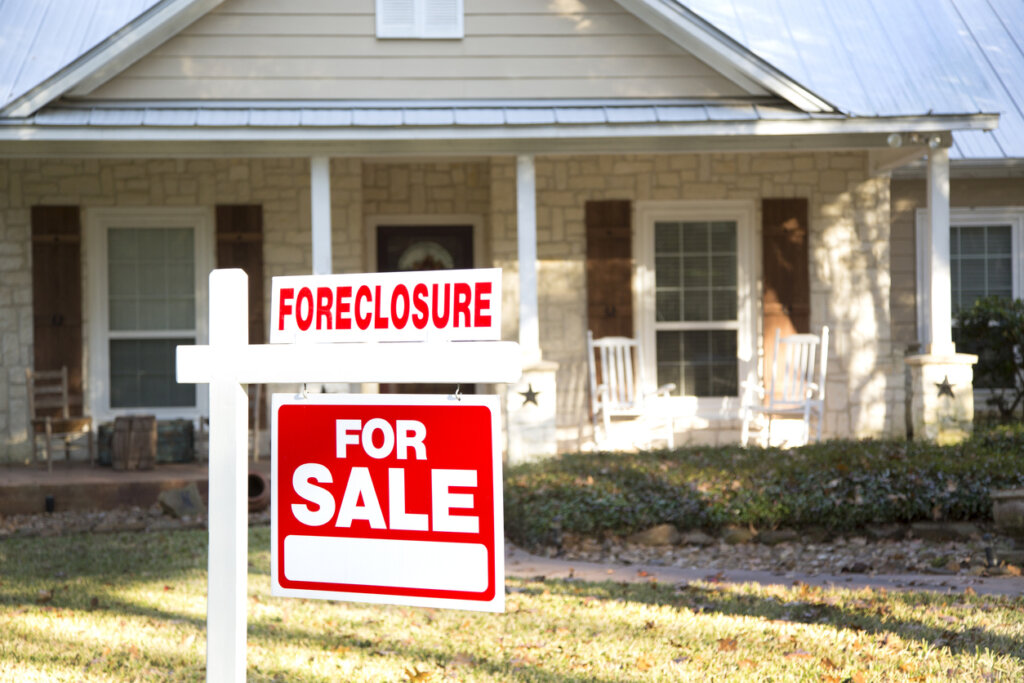 sell my house during foreclosure