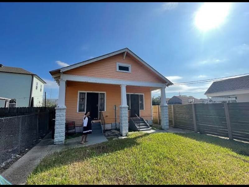 House sold in Mid City