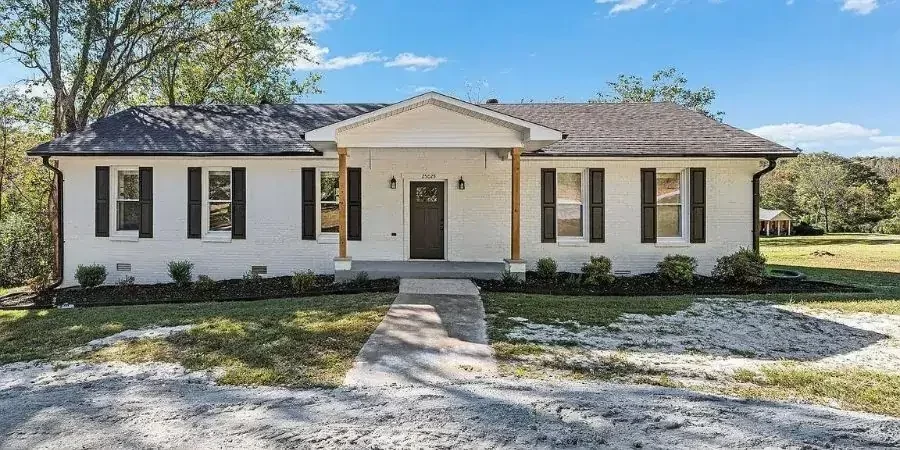 We Buy Houses for cash in Elkmont, Ardmore, Rogersville & Rural Limestone County - Yellowhammer Home Buyers