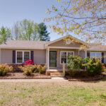 Exterior photo of a house bought with a cash offer in Hazel Green Alabama near Huntsville