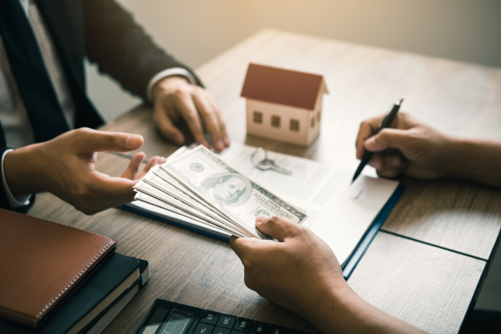 The Benefits Of Selling Your House For Cash To An Investor
