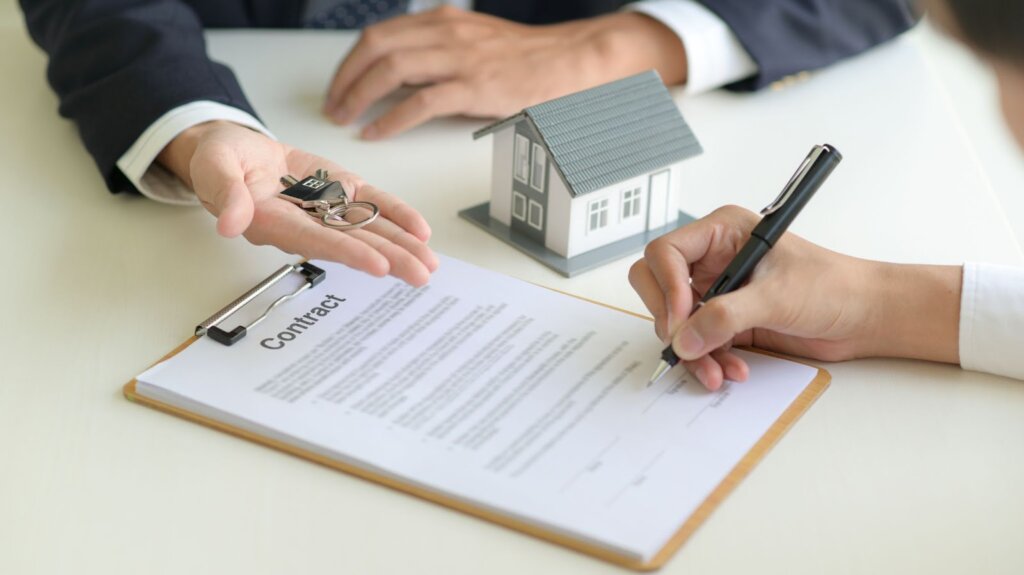 how to sell land by owner - contracts