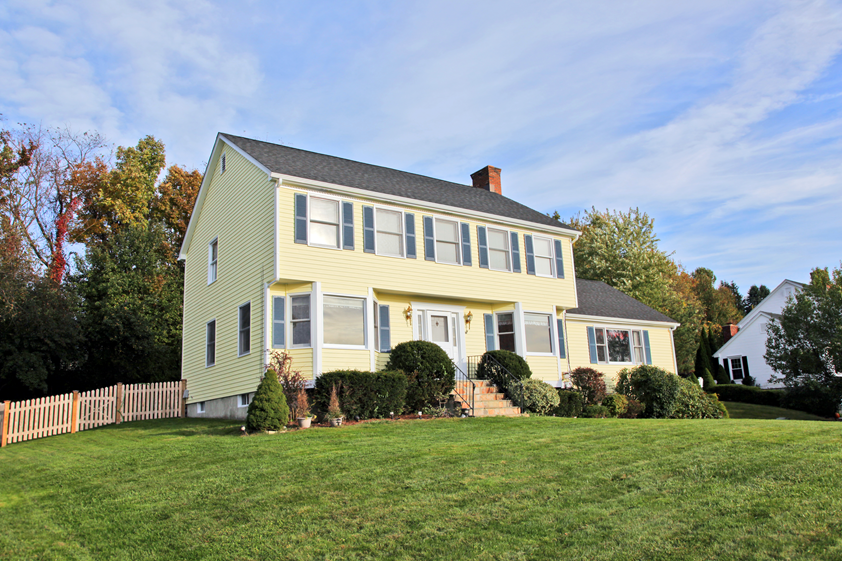We Buy Houses Bristol CT