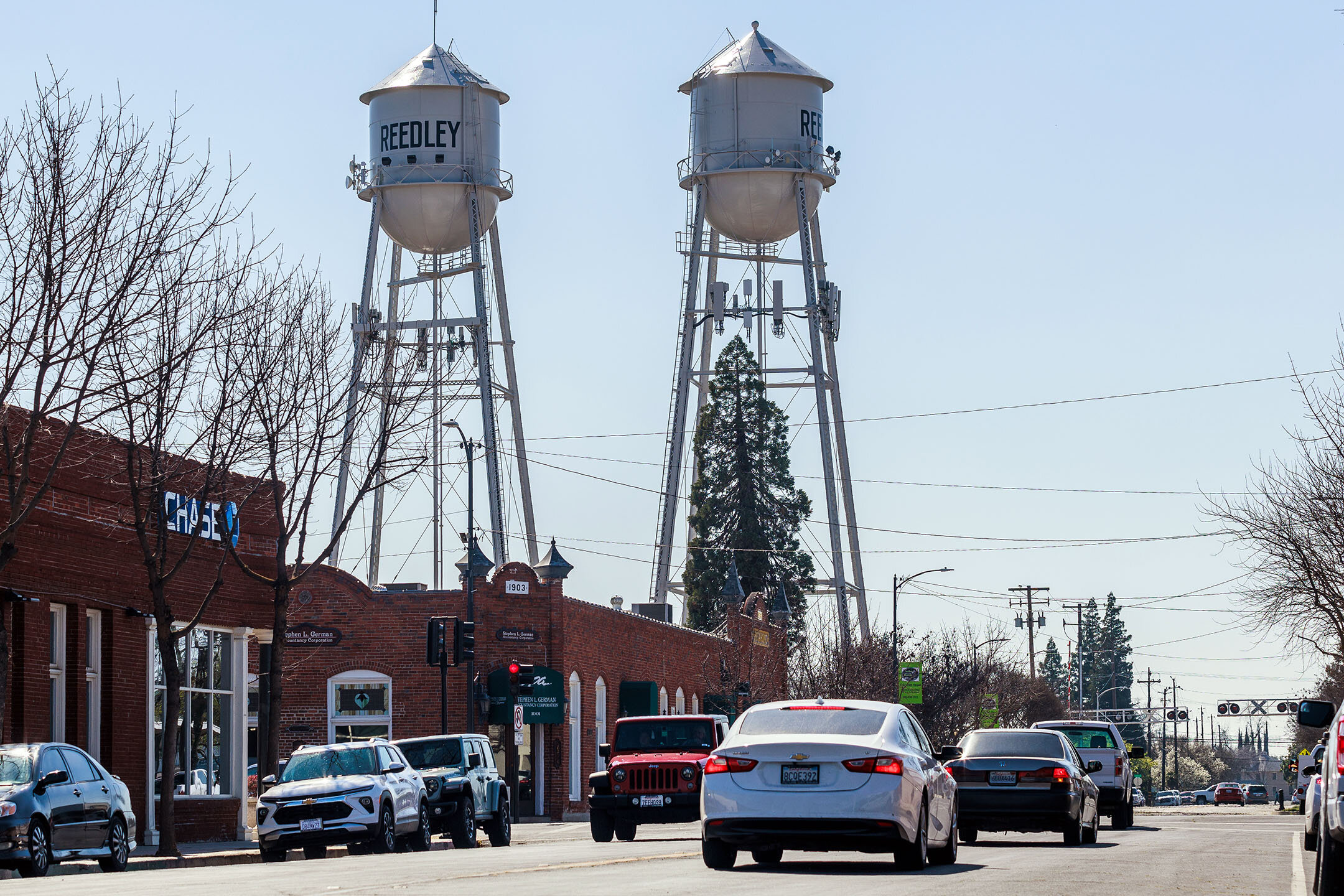 Reedley, CA — historic twin water towers downtown