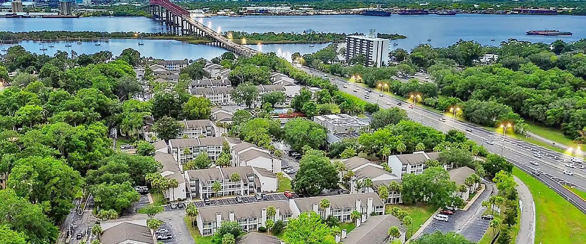 Sell my house fast in Westside Jacksonville FL - Jacksonville riverfront neighborhood aerial view