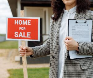 Real Estate Agent