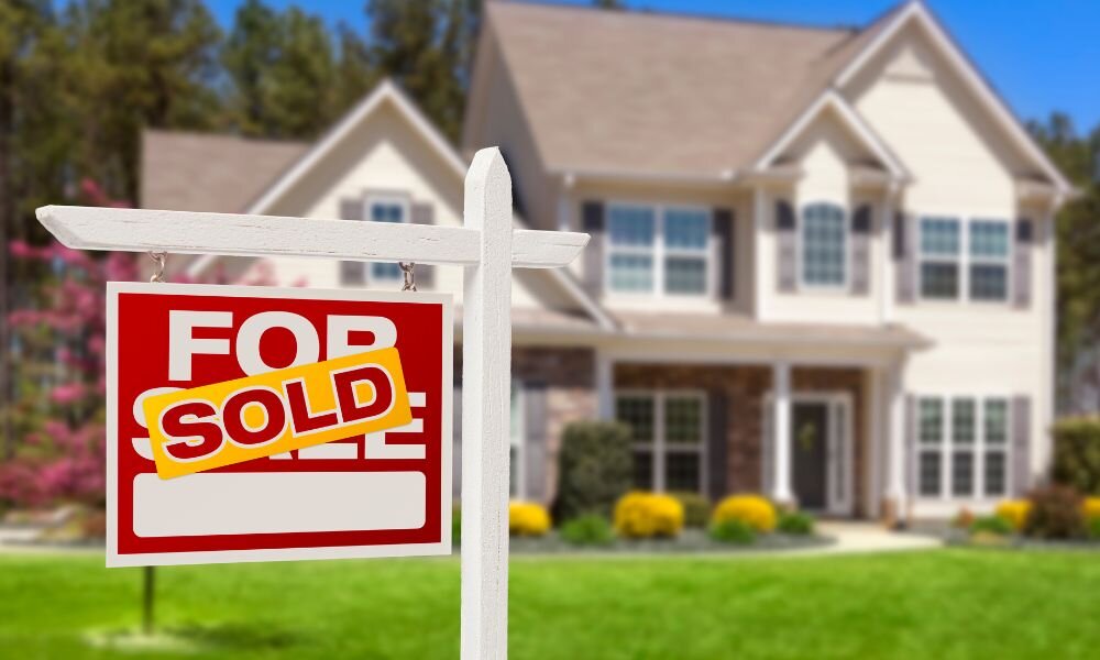 House sold sign