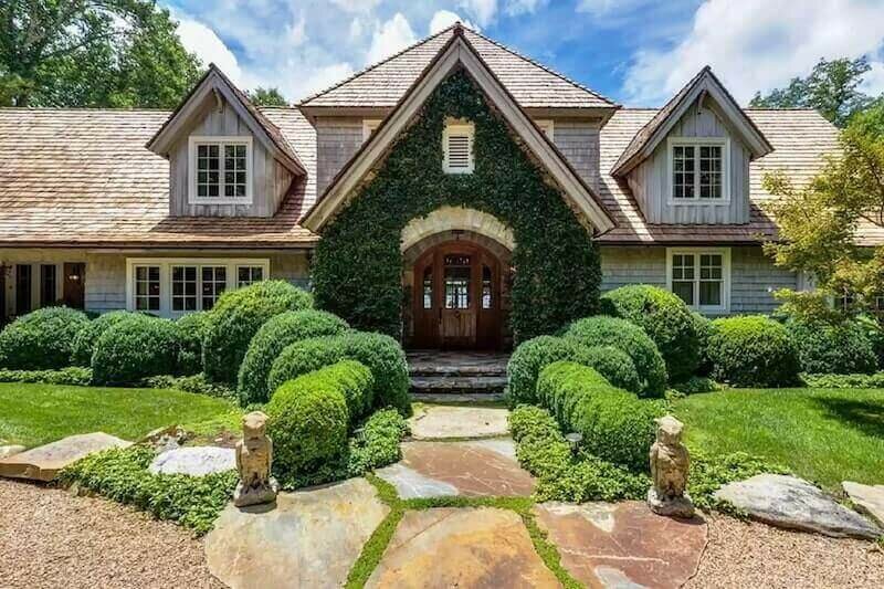 747 McConnell Rd, Scaly Mountain, NC 28775