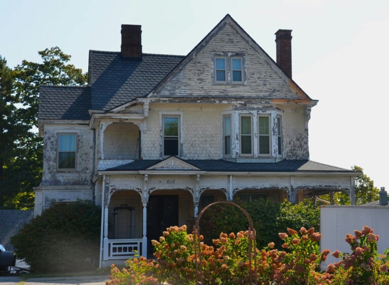 Inherited & estate houses
