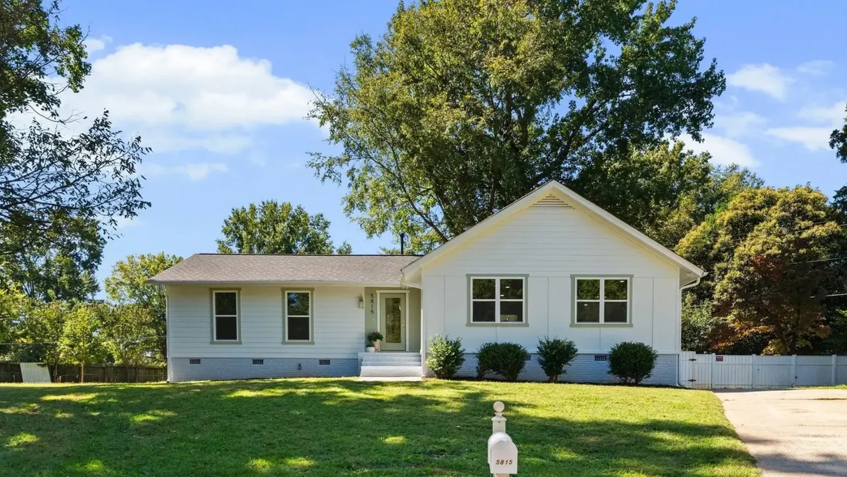 6 Common Myths About Selling Your House in Peoria, Illinois