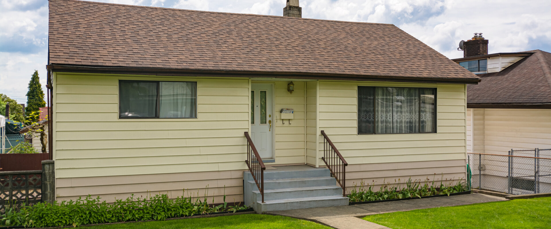 Sell-My-Tenant-Occupied-House-Milwaukee-WI-1920x800.jpg