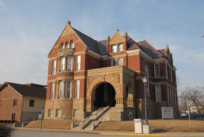 Jewett Norris Library in Trenton