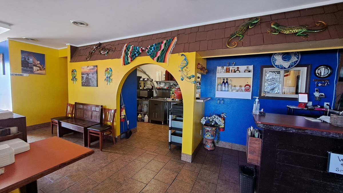 Señor Barrigas in Hamilton