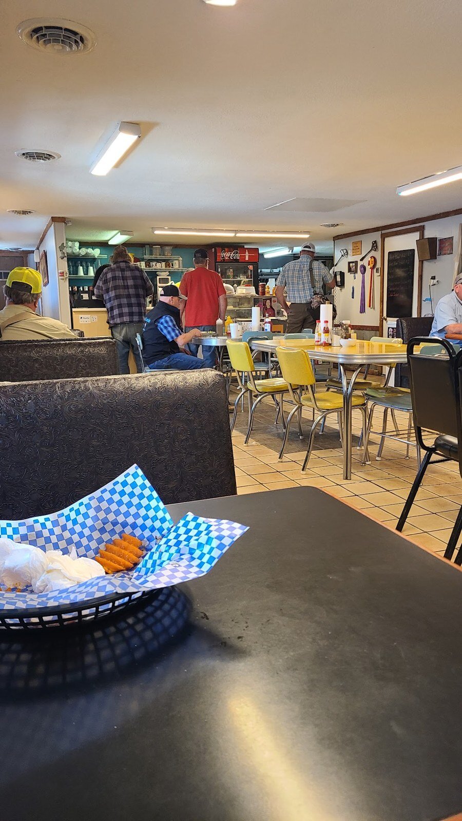 Dinner bell cafe in Macon