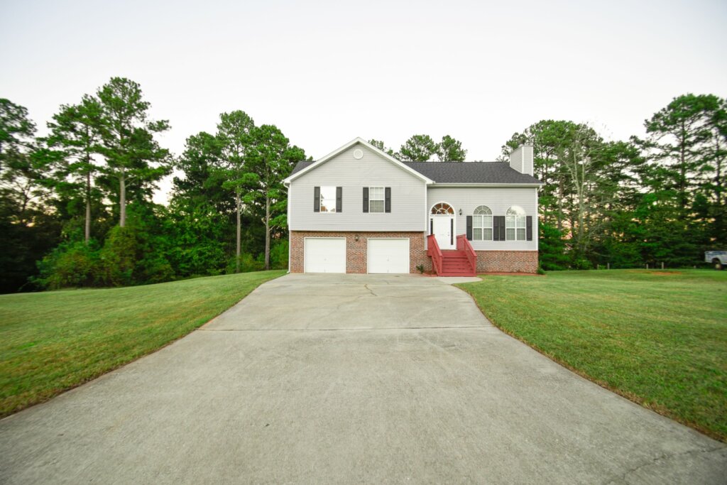 House we purchased as-is for cash in Bethlehem Georgia and repaired