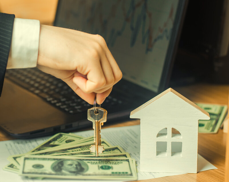 handing over key to house, selling home, inheritance, mortgage (8)