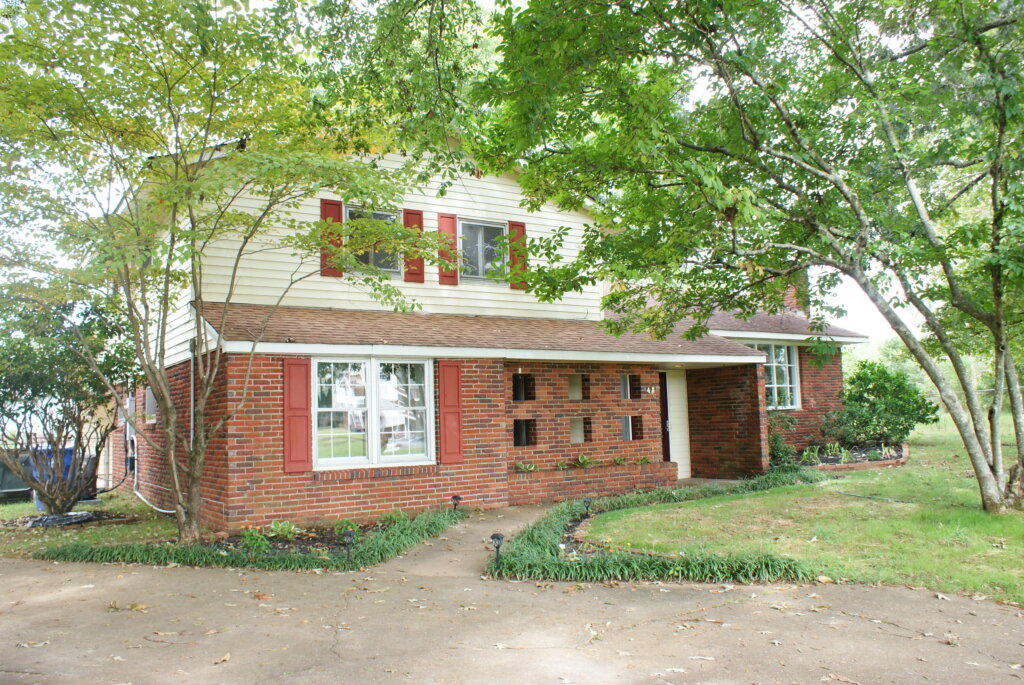 We buy houses in Muncie, Indiana. Local homebuyers Muncie Indiana