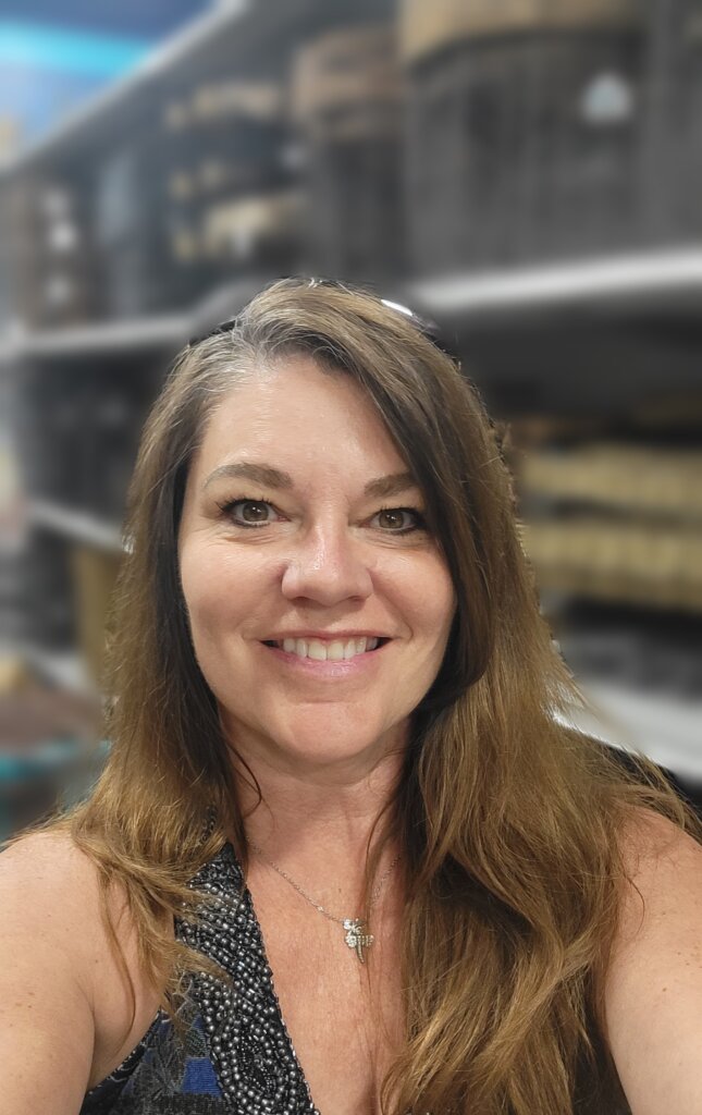 Lisa Jay CEO of LJE Property Solutions. We Buy Houses in Central Texas